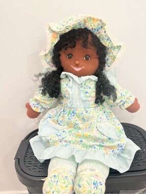 Vintage Cuddle Wit African American soft cloth rag doll. 1980-1990 my lovely